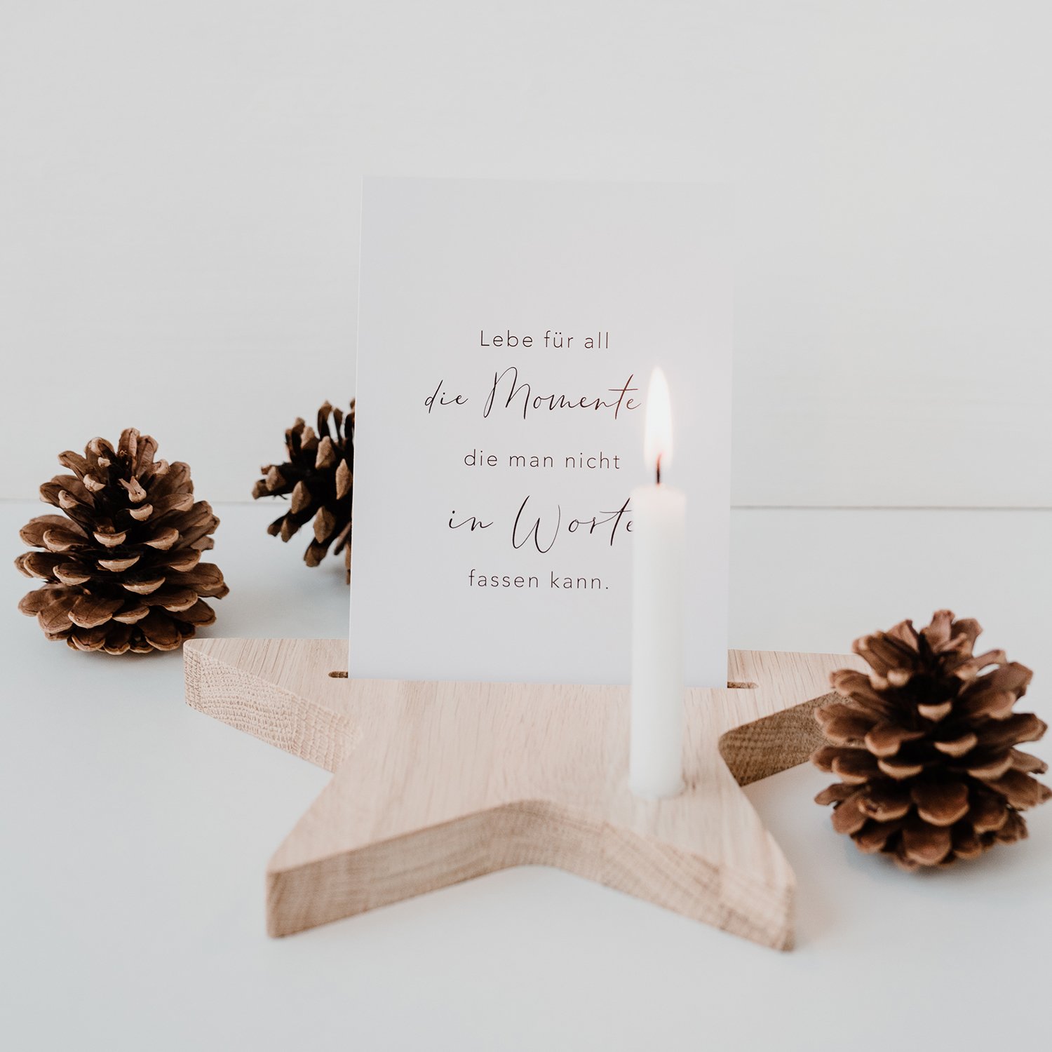 Star card stand